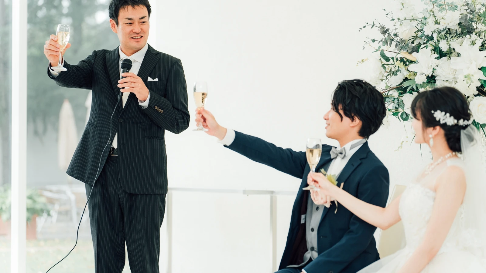 司会者・カメラマン派遣